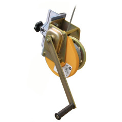 DISPOSITIVO ASC. Y DESC DE 25 MTS C/MANIVELA PARA TRIPODE SAFETOP