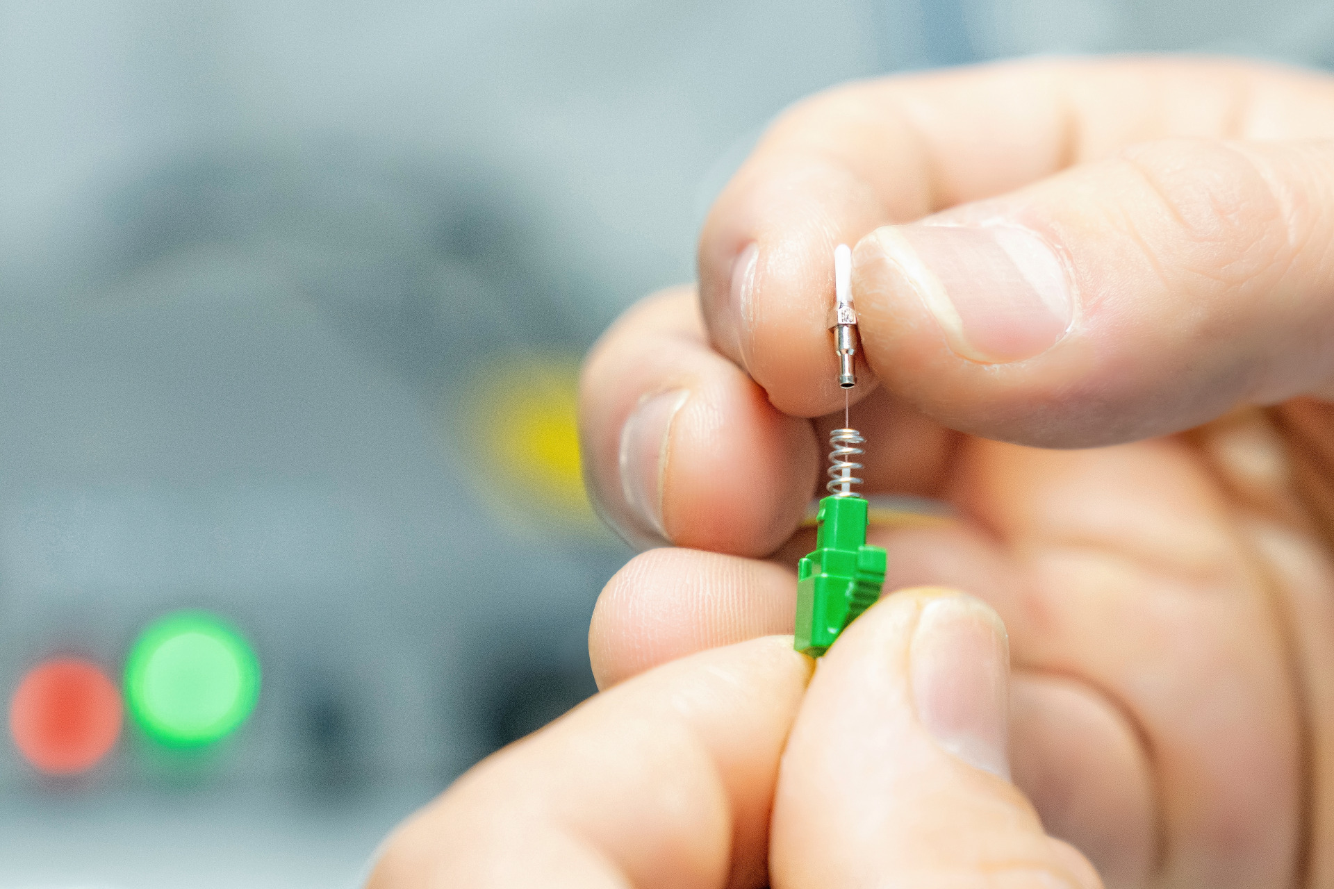 FABRICACION DE LATIGUILLOS , PIGTAILS Y ACOMETIDAS